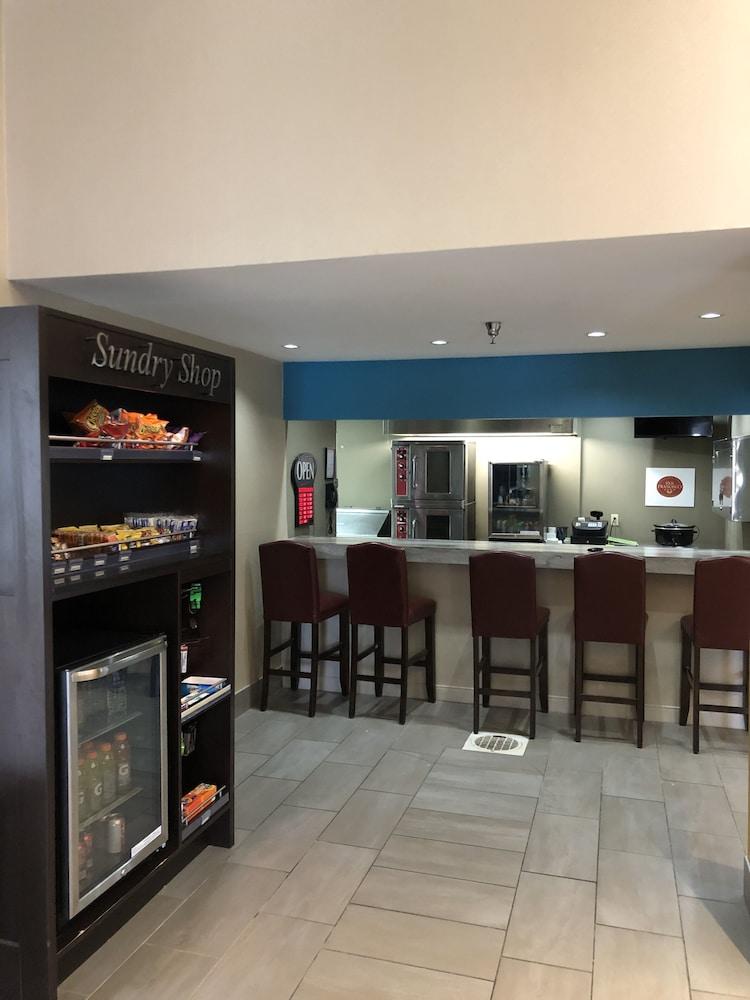 Greenstay Inn & Suites Court View سبرينغفيلد المظهر الخارجي الصورة