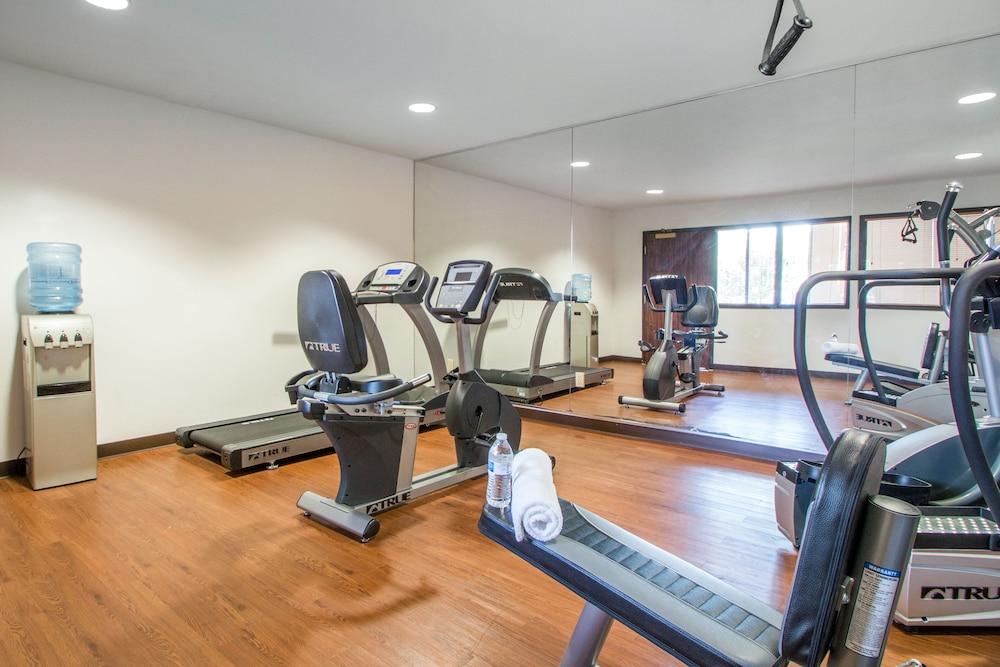 Greenstay Inn & Suites Court View سبرينغفيلد المظهر الخارجي الصورة