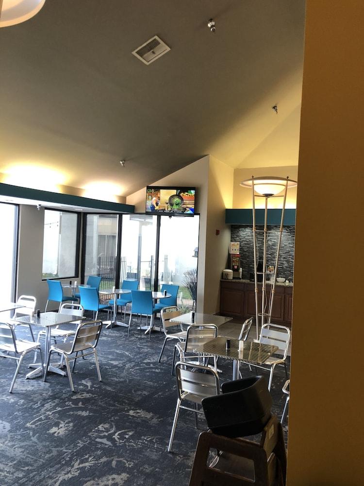 Greenstay Inn & Suites Court View سبرينغفيلد المظهر الخارجي الصورة