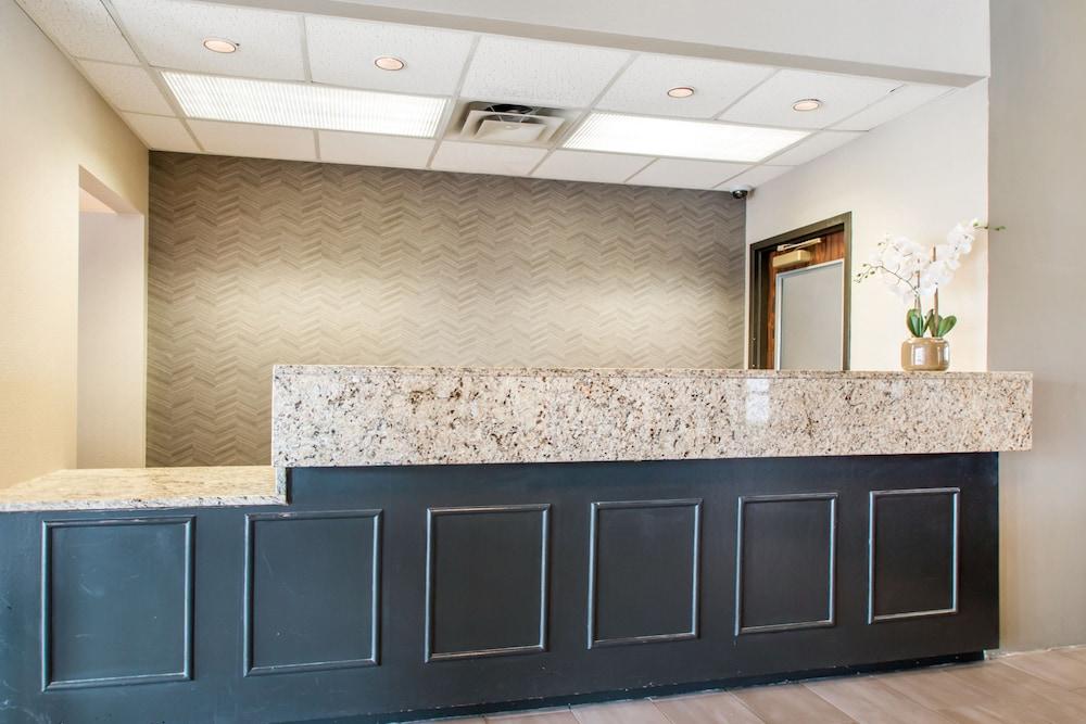 Greenstay Inn & Suites Court View سبرينغفيلد المظهر الخارجي الصورة