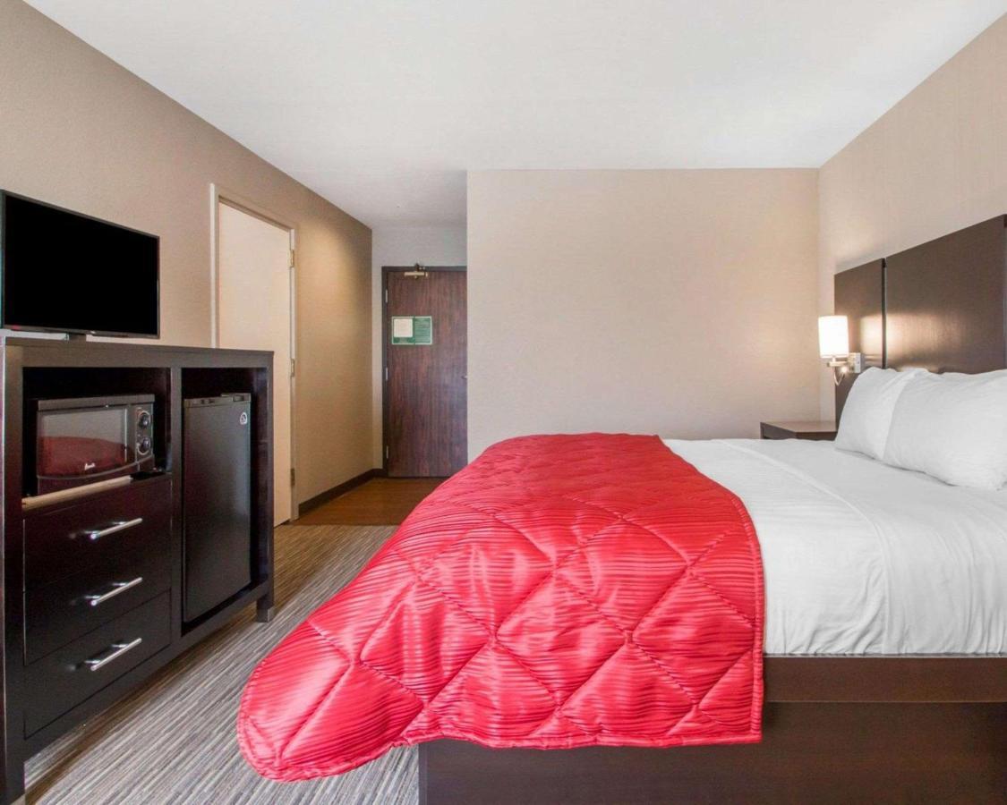 Greenstay Inn & Suites Court View سبرينغفيلد المظهر الخارجي الصورة