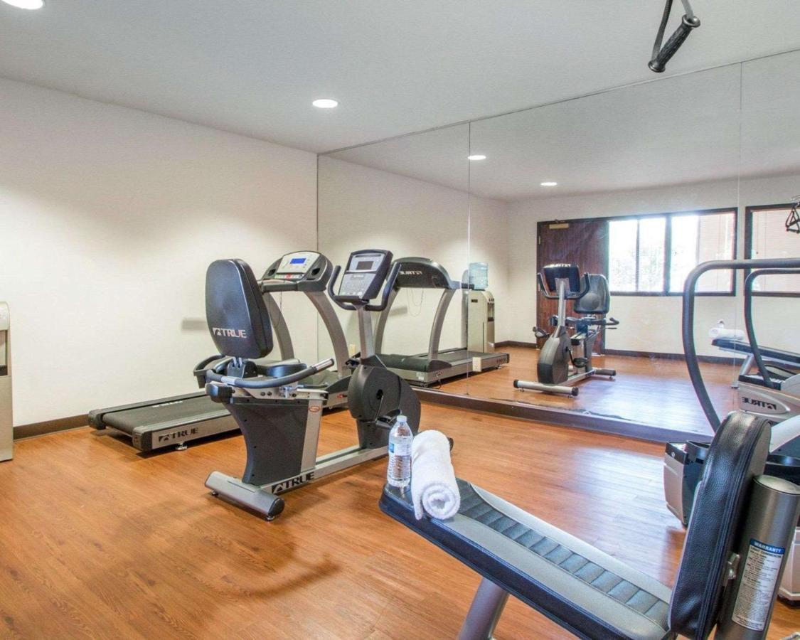 Greenstay Inn & Suites Court View سبرينغفيلد المظهر الخارجي الصورة