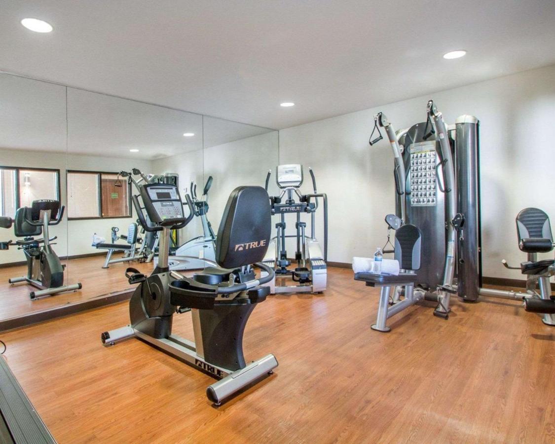 Greenstay Inn & Suites Court View سبرينغفيلد المظهر الخارجي الصورة