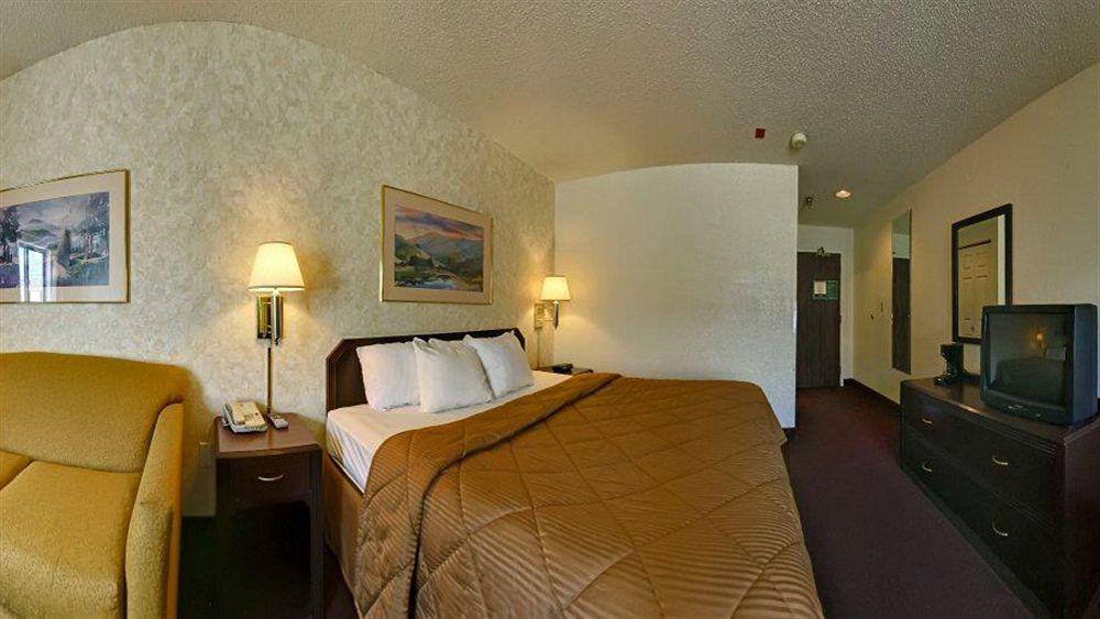 Greenstay Inn & Suites Court View سبرينغفيلد المظهر الخارجي الصورة