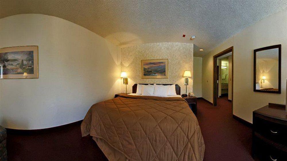 Greenstay Inn & Suites Court View سبرينغفيلد المظهر الخارجي الصورة